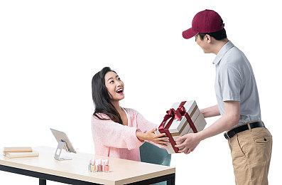 《守望先锋：归来》地图新增天气效果 绝对让玩家感到震撼